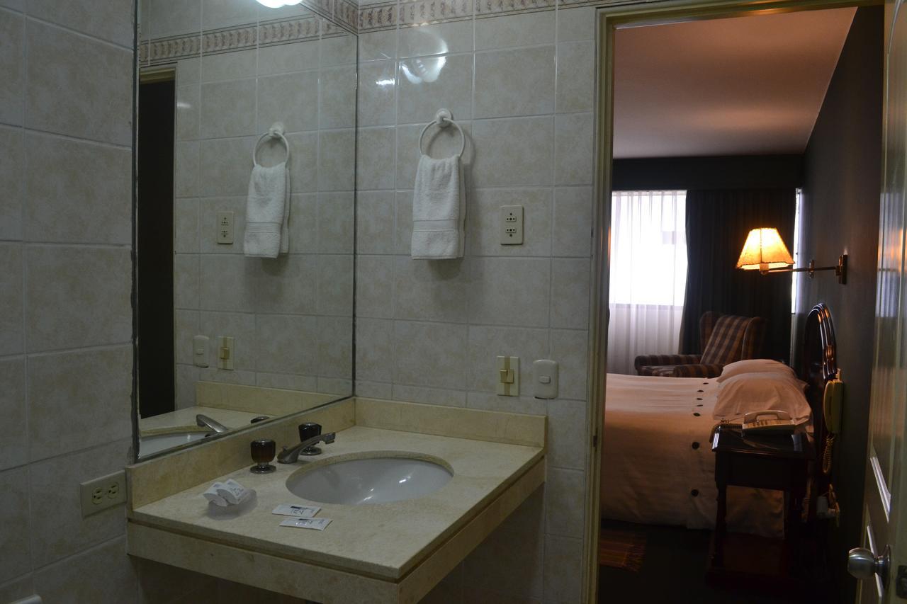 Suites Plaza Las Flores ลิมา ภายนอก รูปภาพ