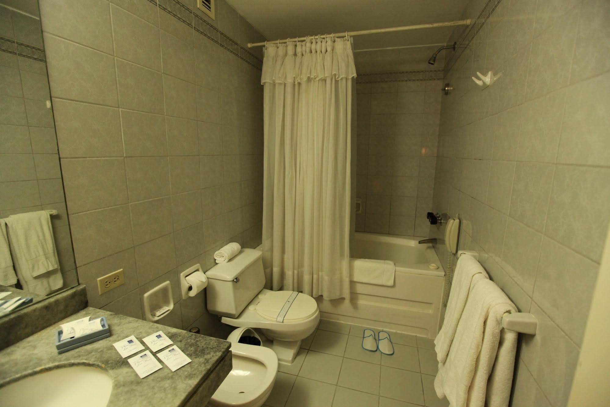 Suites Plaza Las Flores ลิมา ภายนอก รูปภาพ